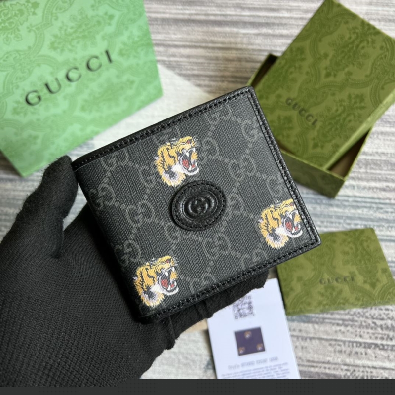 G*u*i wallets & purse